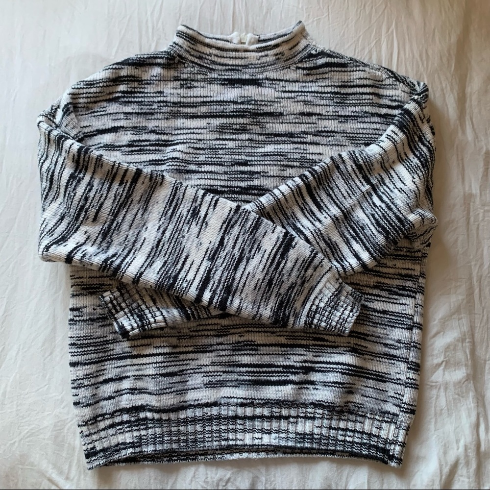 Black and white cropped sweater